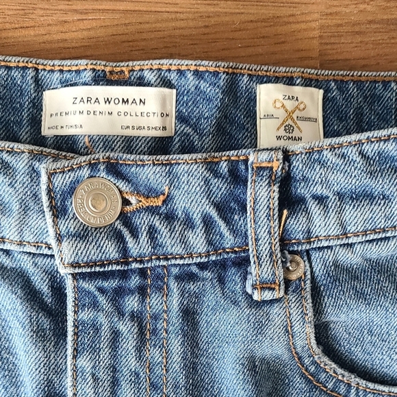 Sz S Zara Premium  Denim raw hem jean mini skirt side detailing uneven cut - Picture 3 of 3